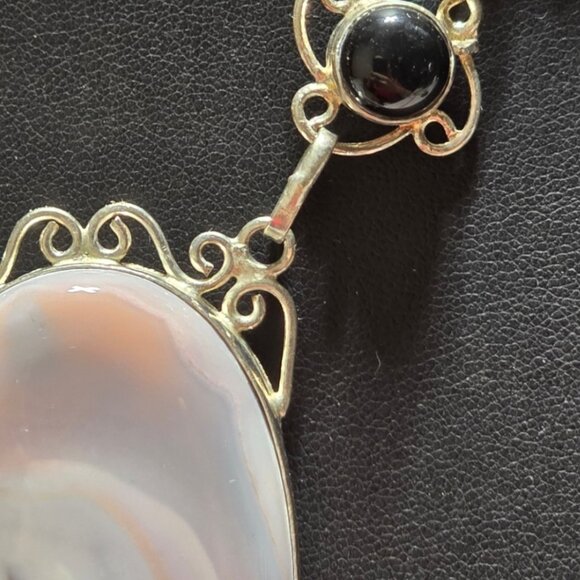 handmade 925 sterling silver necklace with a milky opal gemstone pendant - Picture 2 of 3